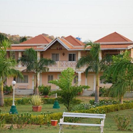 Kishkinda Heritage Resort Hampi Exterior photo