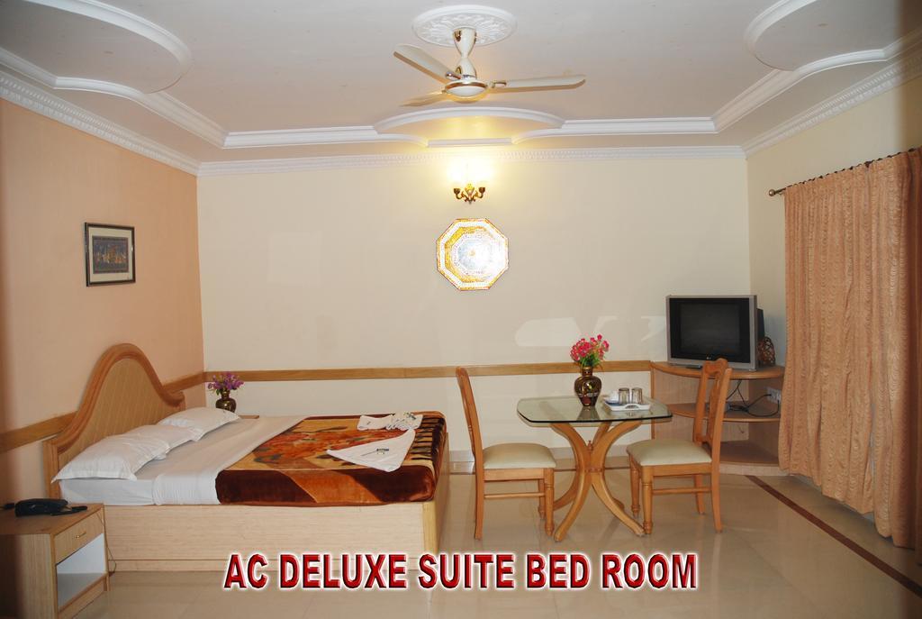 Kishkinda Heritage Resort Hampi Exterior photo