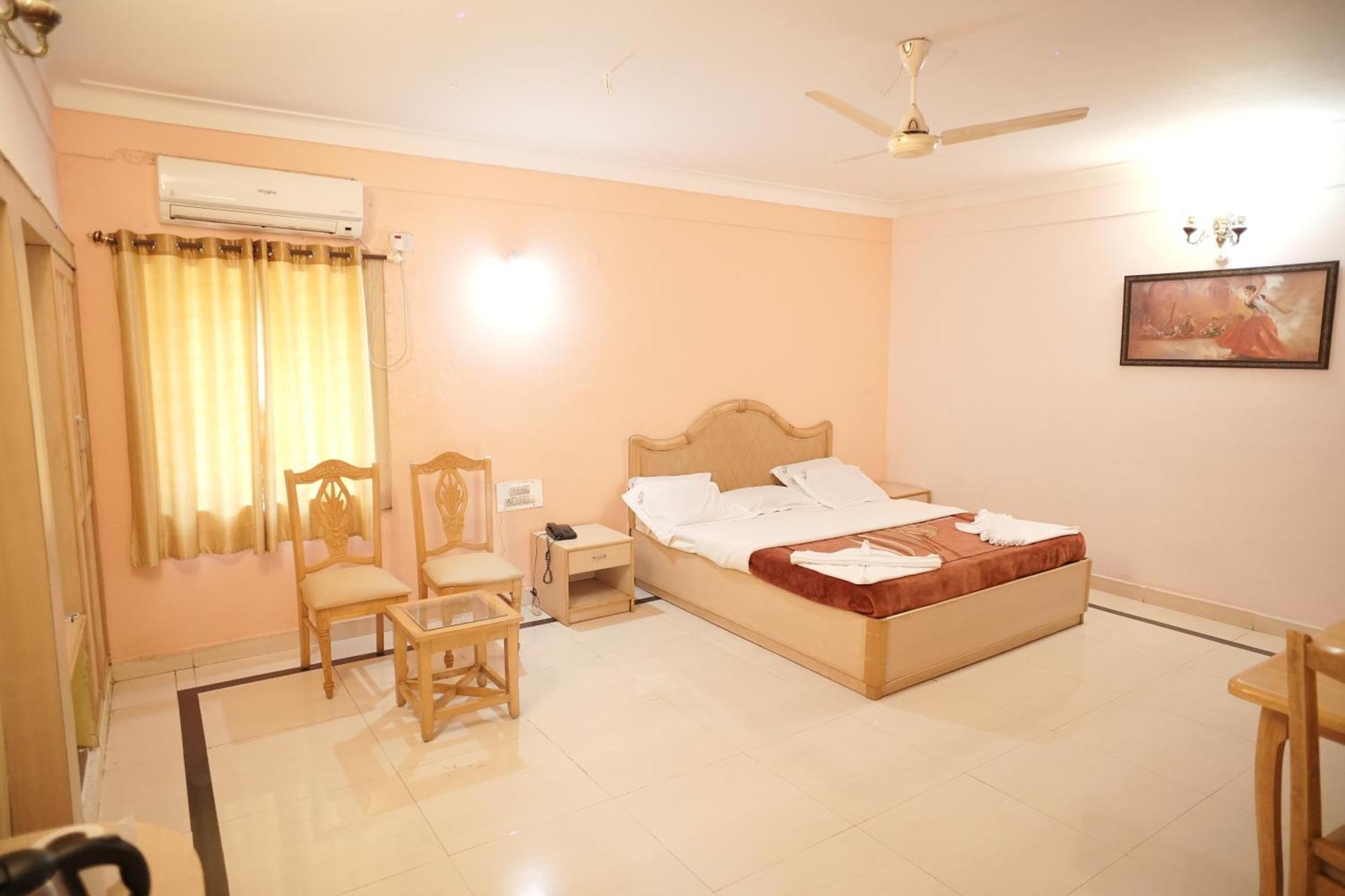 Kishkinda Heritage Resort Hampi Exterior photo