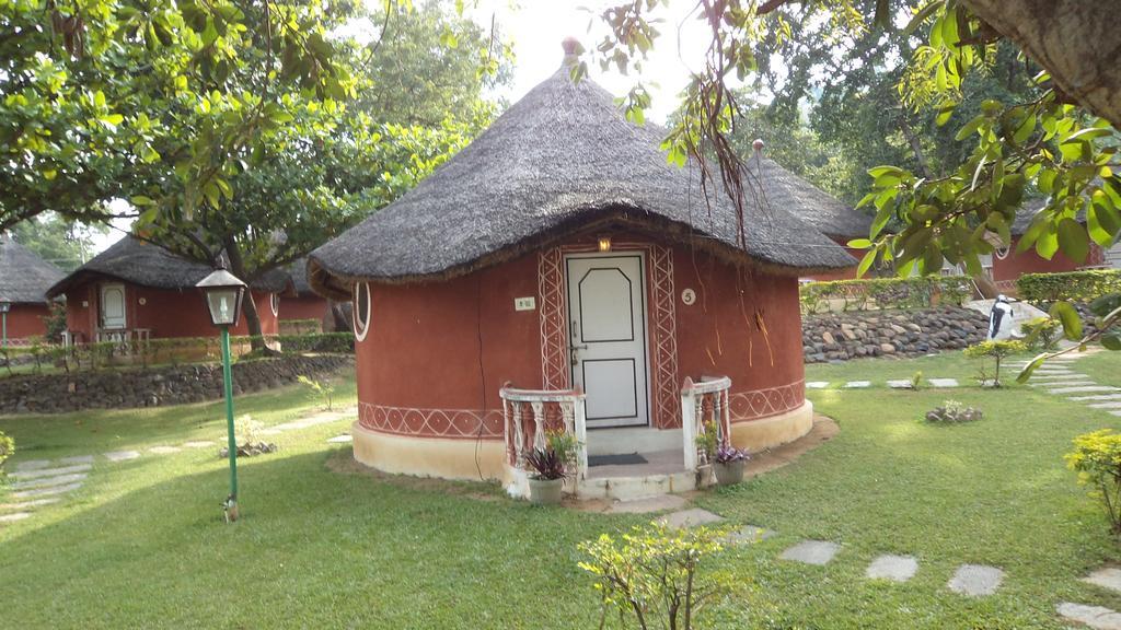 Kishkinda Heritage Resort Hampi Exterior photo
