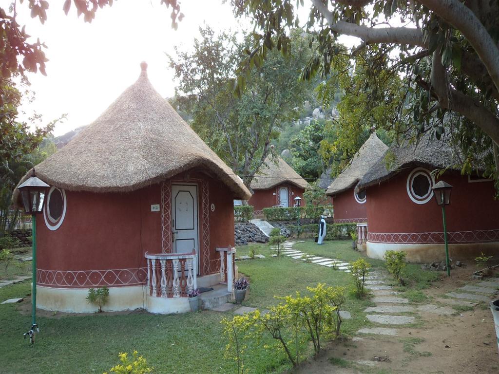 Kishkinda Heritage Resort Hampi Exterior photo